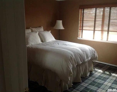 126 Foxwood Drive - Photo Thumbnail 10