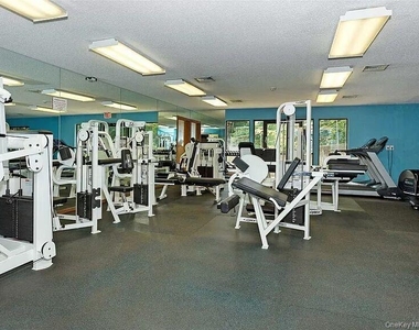 126 Foxwood Drive - Photo Thumbnail 19