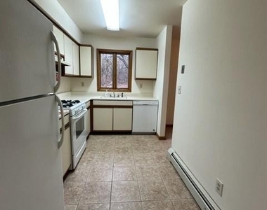 6 Cedar Lane - Photo Thumbnail 7