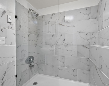 155 Stoneleigh Avenue - Photo Thumbnail 10