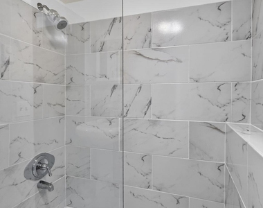 155 Stoneleigh Avenue - Photo Thumbnail 9