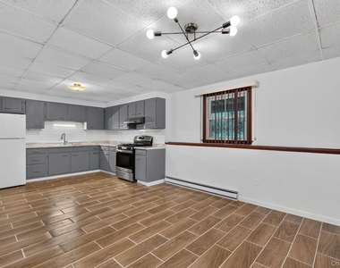 155 Stoneleigh Avenue - Photo Thumbnail 19