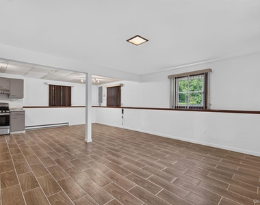 155 Stoneleigh Avenue - Photo Thumbnail 16