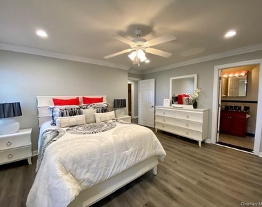 144 Adams Way - Photo Thumbnail 8
