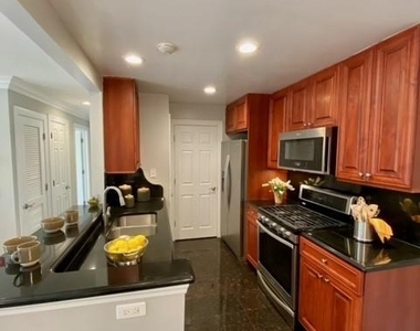1303 Vista View Drive - Photo Thumbnail 2