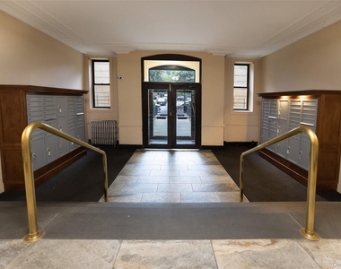 83-52 Talbot Street - Photo Thumbnail 1