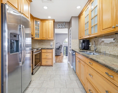3784 Carrel Boulevard - Photo Thumbnail 10