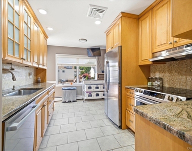 3784 Carrel Boulevard - Photo Thumbnail 9