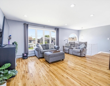 3784 Carrel Boulevard - Photo Thumbnail 8