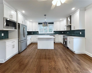 32 General Heath Avenue - Photo Thumbnail 1