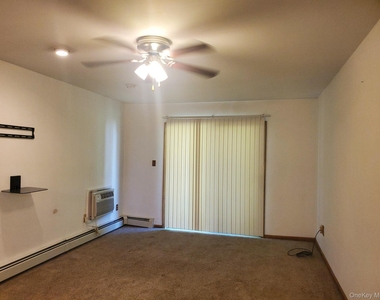 248 Concord Lane - Photo Thumbnail 4