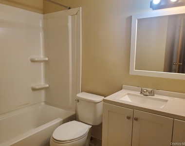 248 Concord Lane - Photo Thumbnail 10
