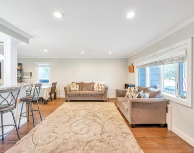 2327 Cleveland Street - Photo Thumbnail 22