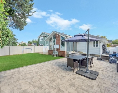 2327 Cleveland Street - Photo Thumbnail 12