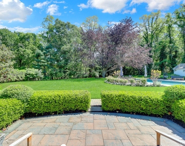 14 Horse Hill Road - Photo Thumbnail 38
