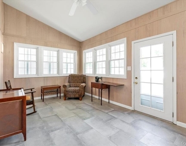 1002 Eglon Court - Photo Thumbnail 7