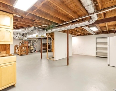 1002 Eglon Court - Photo Thumbnail 21