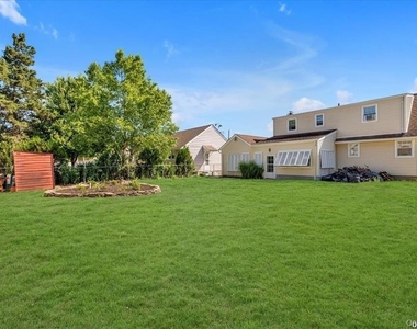 1002 Eglon Court - Photo Thumbnail 24