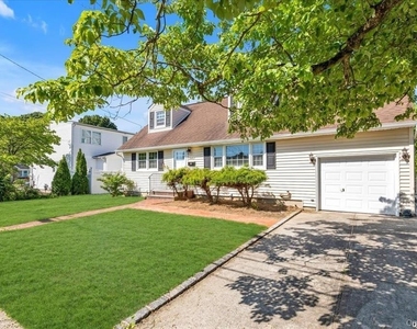 1002 Eglon Court - Photo Thumbnail 1