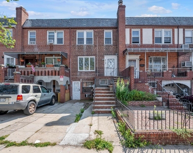 3139 56th Street - Photo Thumbnail 14