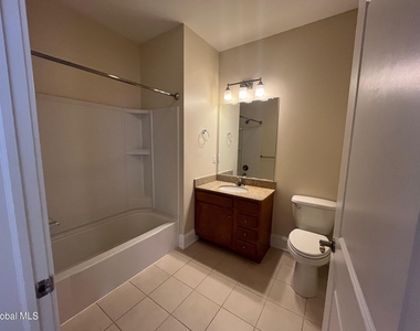 256 Broadway - Photo Thumbnail 9