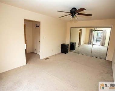 112 Bluebird Drive - Photo Thumbnail 29