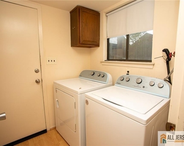 112 Bluebird Drive - Photo Thumbnail 30