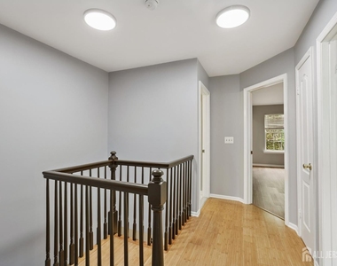1507 Wagon Wheel Court - Photo Thumbnail 8