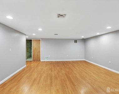 1507 Wagon Wheel Court - Photo Thumbnail 20