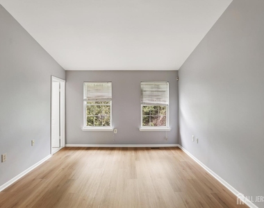 1507 Wagon Wheel Court - Photo Thumbnail 14