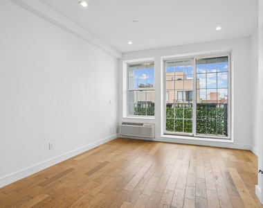 1229 Putnam Avenue - Photo Thumbnail 5