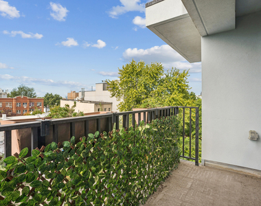 1229 Putnam Avenue - Photo Thumbnail 6