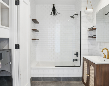 1229 Putnam Avenue - Photo Thumbnail 7
