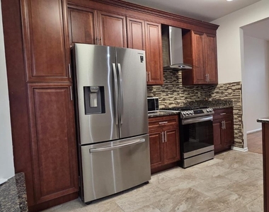 75 Ashford Drive - Photo Thumbnail 5