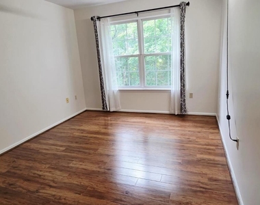 75 Ashford Drive - Photo Thumbnail 14