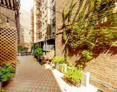 349 W 44th Street - Photo Thumbnail 7