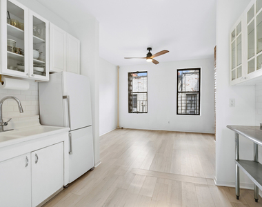349 W 44th Street - Photo Thumbnail 1