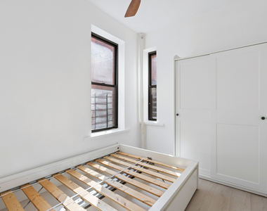 349 W 44th Street - Photo Thumbnail 6