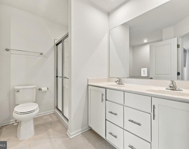 299 Aragon Drive - Photo Thumbnail 13
