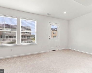 299 Aragon Drive - Photo Thumbnail 28