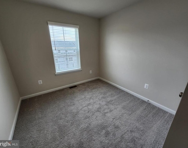 114 Milburn Drive - Photo Thumbnail 15