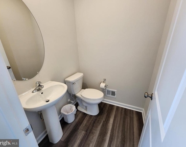 114 Milburn Drive - Photo Thumbnail 9
