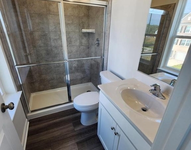 114 Milburn Drive - Photo Thumbnail 11