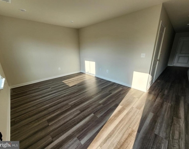 114 Milburn Drive - Photo Thumbnail 17