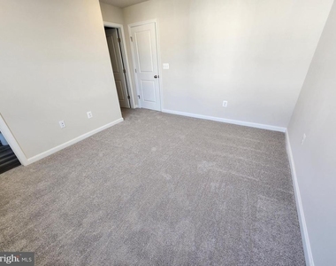 114 Milburn Drive - Photo Thumbnail 12