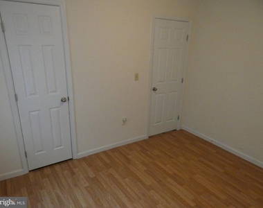 930 Bryant Avenue - Photo Thumbnail 33