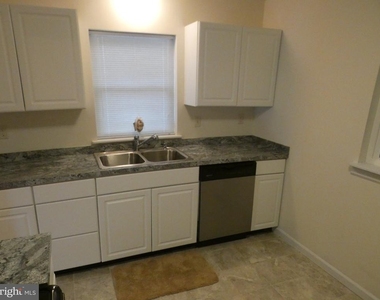 930 Bryant Avenue - Photo Thumbnail 39