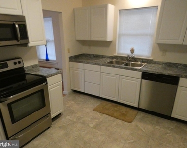 930 Bryant Avenue - Photo Thumbnail 42
