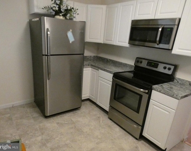 930 Bryant Avenue - Photo Thumbnail 35