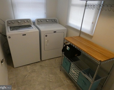 930 Bryant Avenue - Photo Thumbnail 44